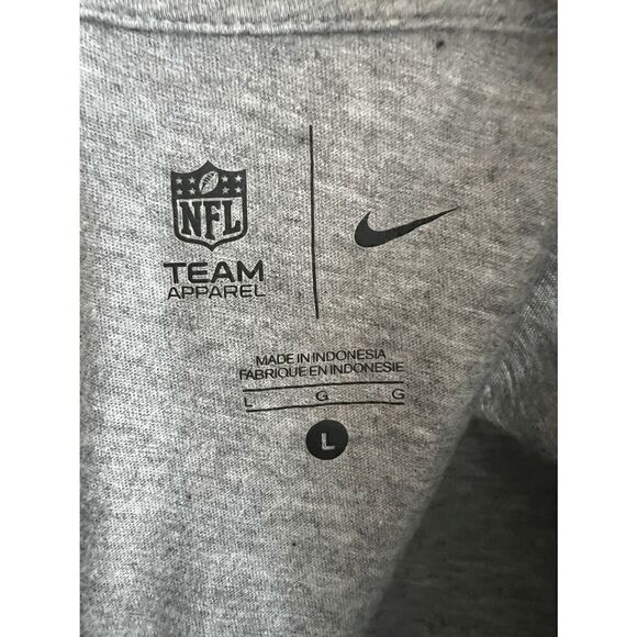 Patriots NFL Football t-shirt size Large - Picture 6 of 7